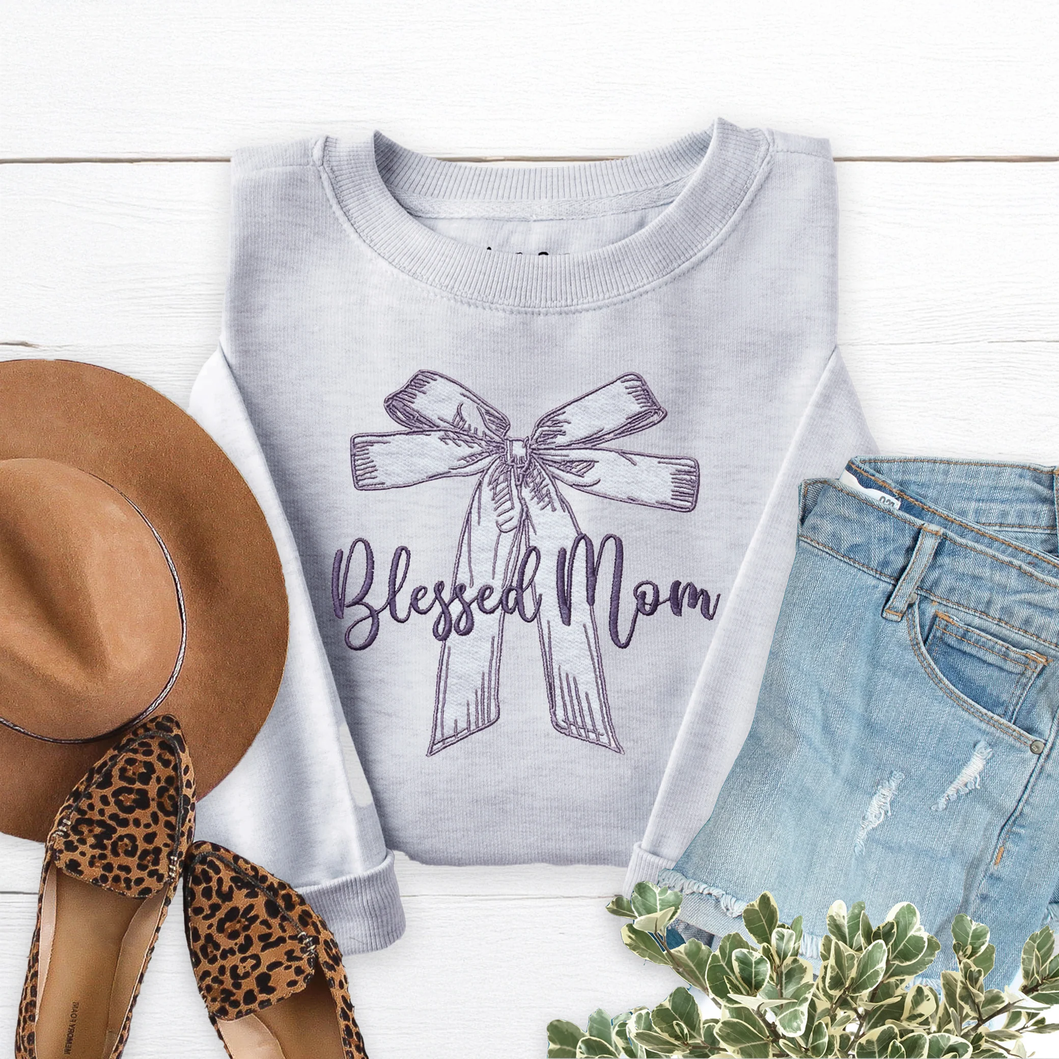 Blessed Mom Bow Embroidered Crewneck Sweatshirt - Image 5